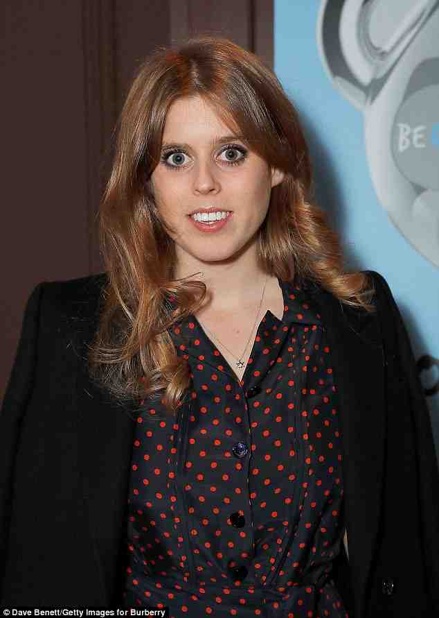 beatrice, attends, burberry, event